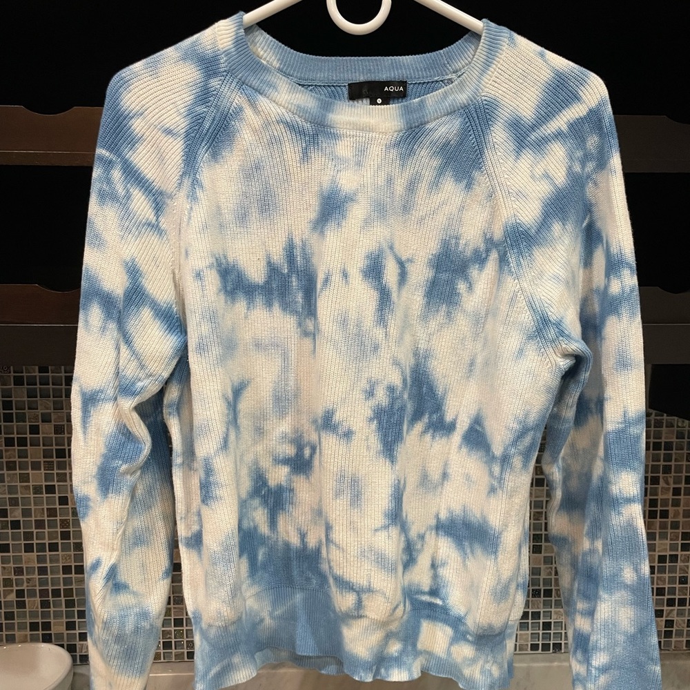 Knit sweater